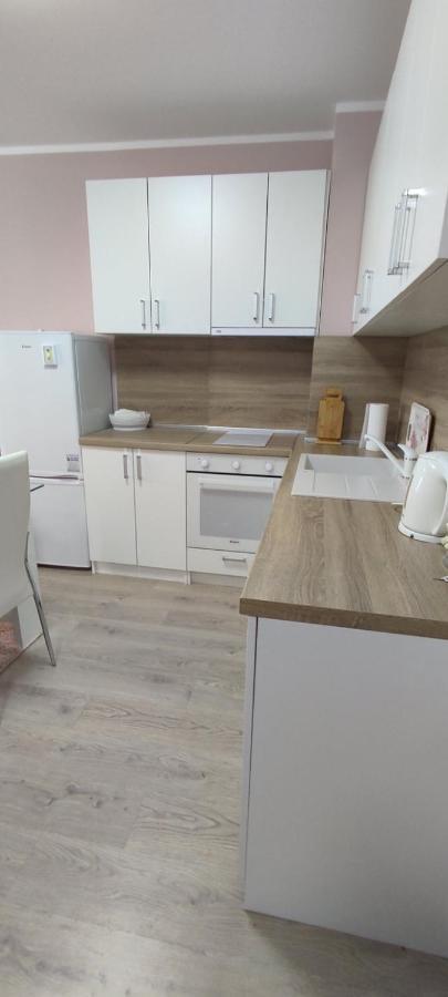 Luxury And Stylish Apartmen, Metro Station Obelya Софія Екстер'єр фото